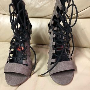 Used great condition heels